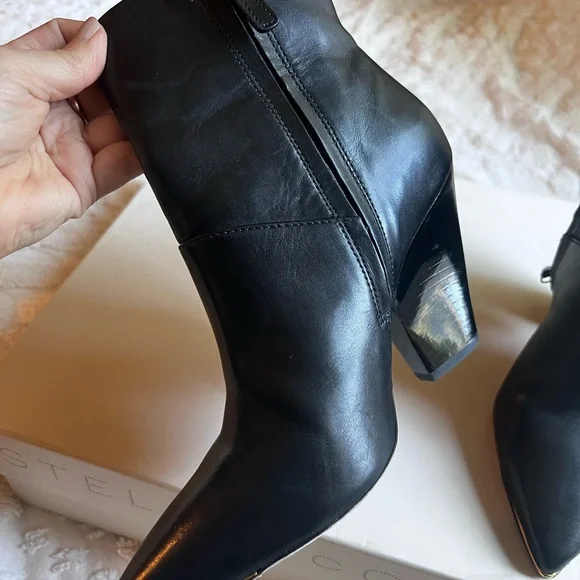 Tory Burch Leather Boots Size 6 - Picture 10 of 12